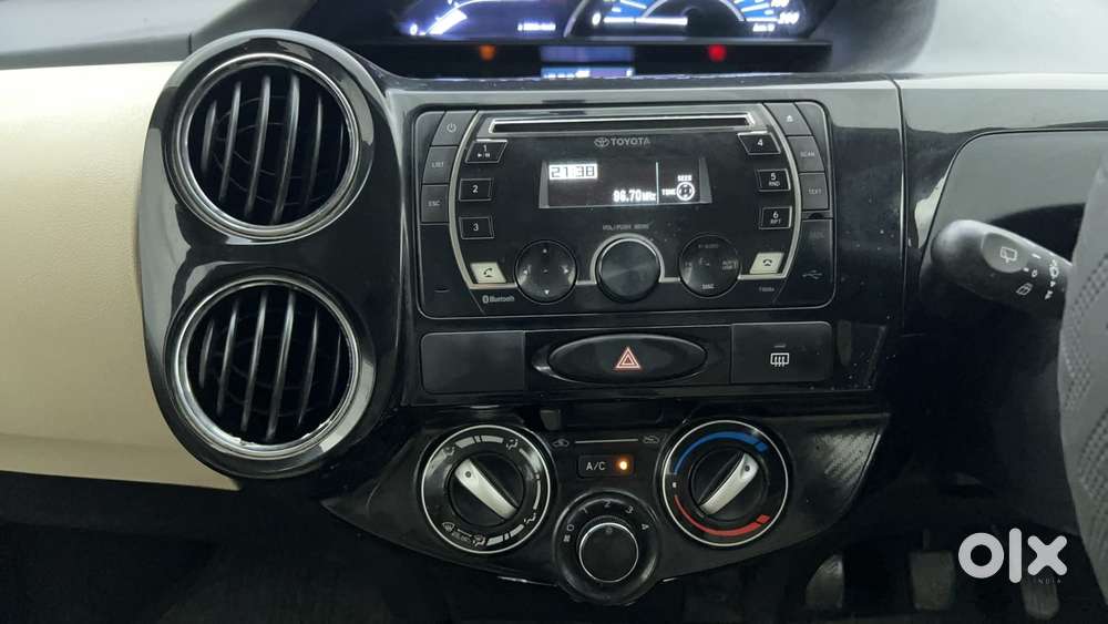 Toyota Etios Liva 2014-2016 Vx, 2017, Petrol