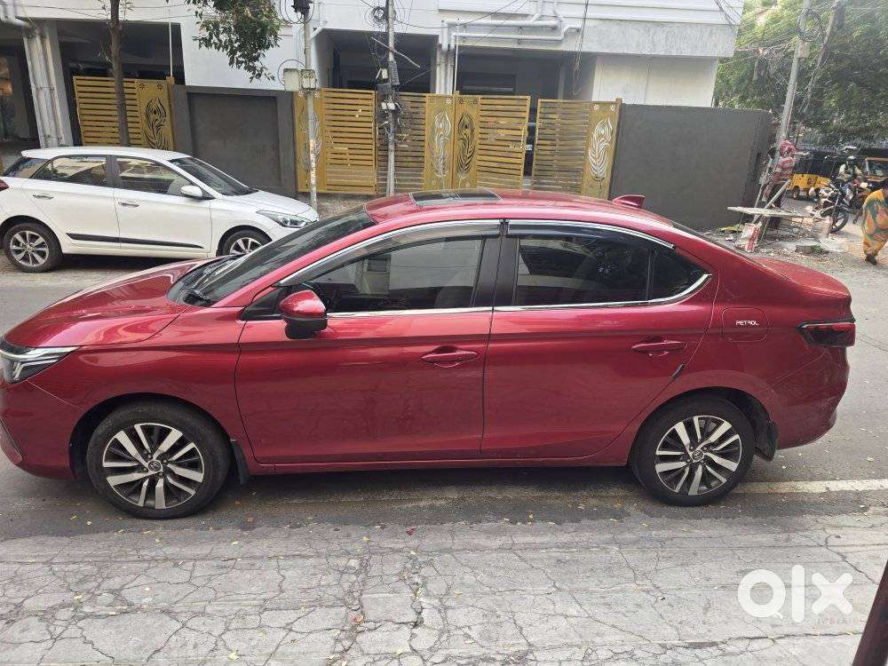 Honda City V At Sunroof, 2023, Petrol