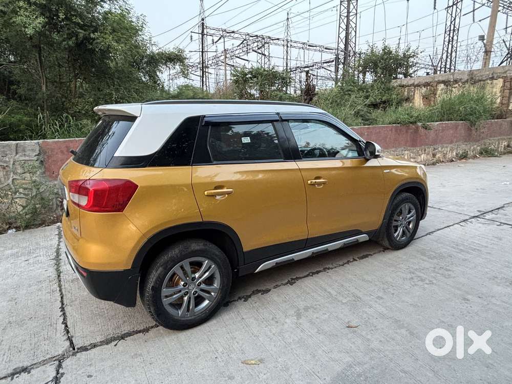 Maruti Suzuki Vitara Brezza Zdi Plus Dual Tone, 2016, Diesel