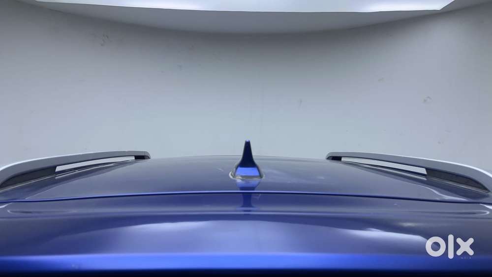 Maruti Suzuki Brezza 1.5 Zxi At Smart Hybrid Dual Tone, 2022, Petrol