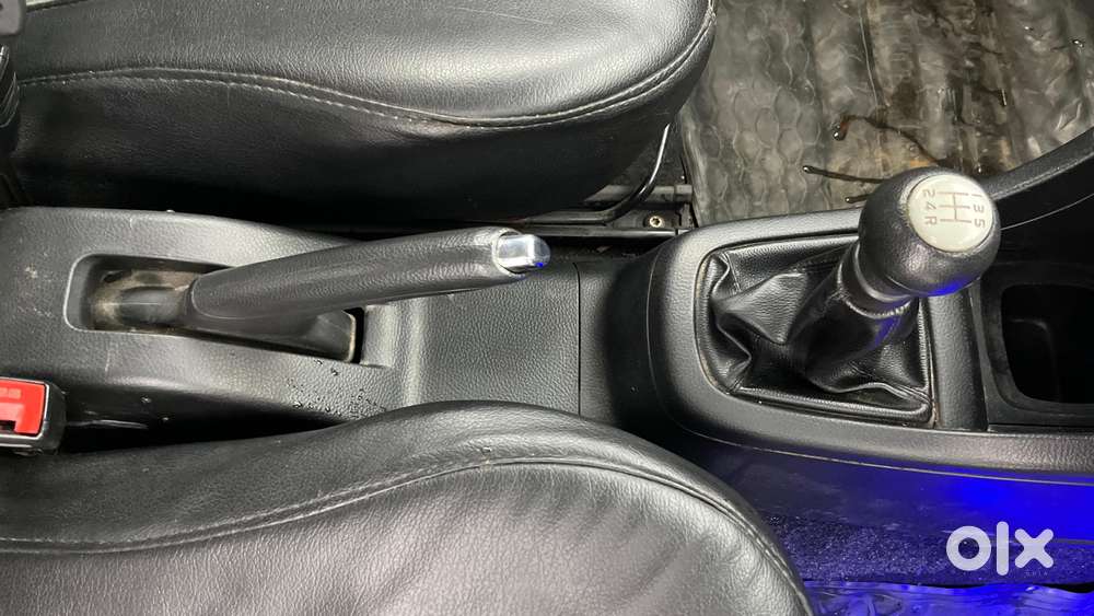 Maruti Suzuki Swift Vxi, 2013, Petrol
