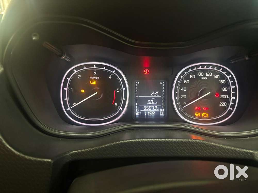 Maruti Suzuki Brezza Zdi+ Dual Tone, 2017, Diesel