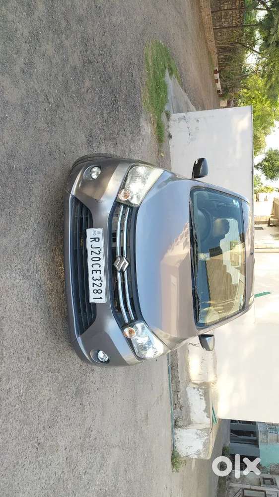 Gadi Me Koi Problem Nhi Hai Gadi Ek Daam Thik Hai Pure Petrol Hai