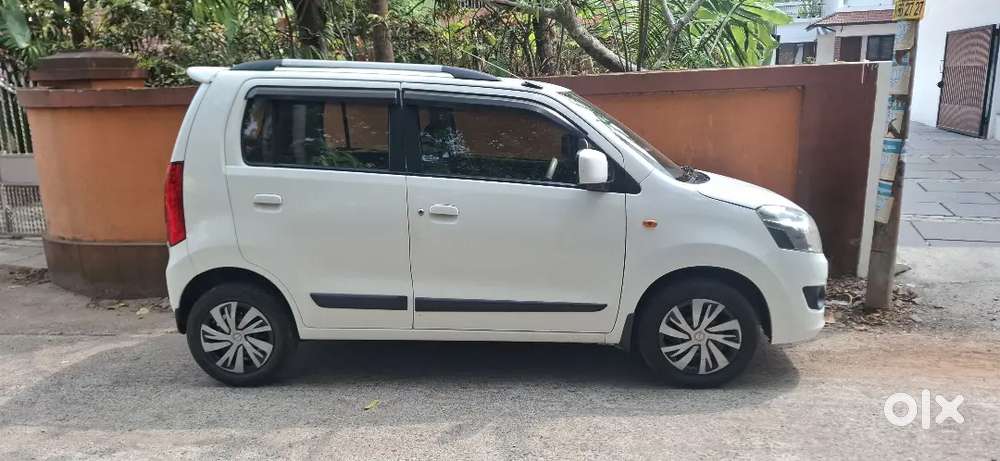 Maruti Suzuki Wagon R 2017 Petrol 40000 Km Driven+ Cng Converted
