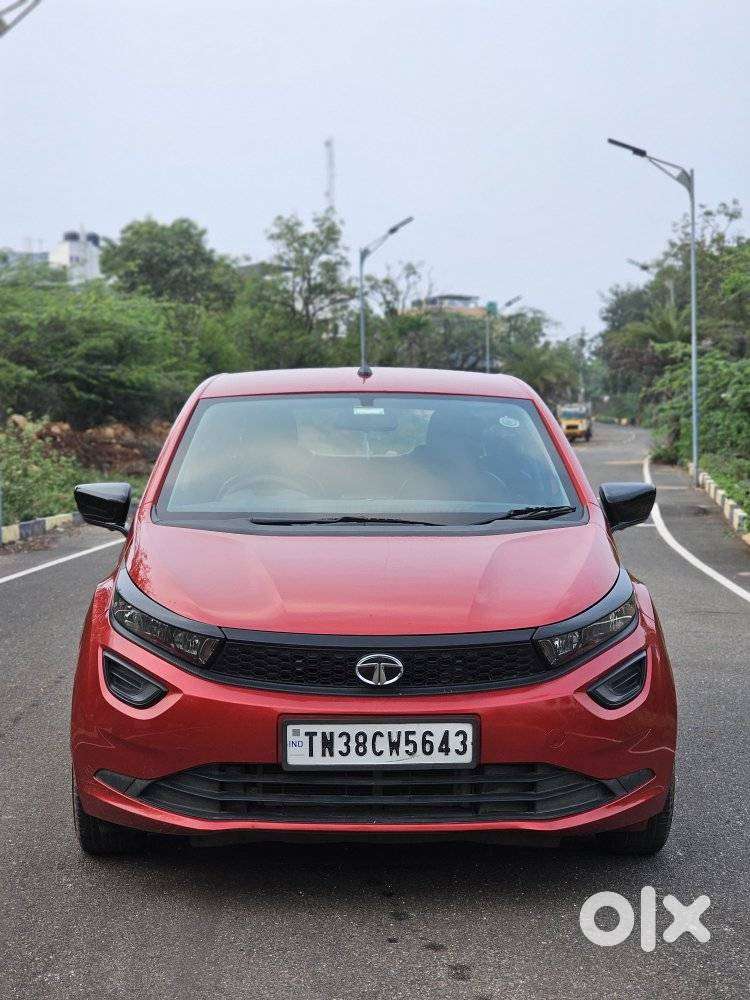 Tata Altroz 1.2 Xe Plus Petrol, 2020, Petrol