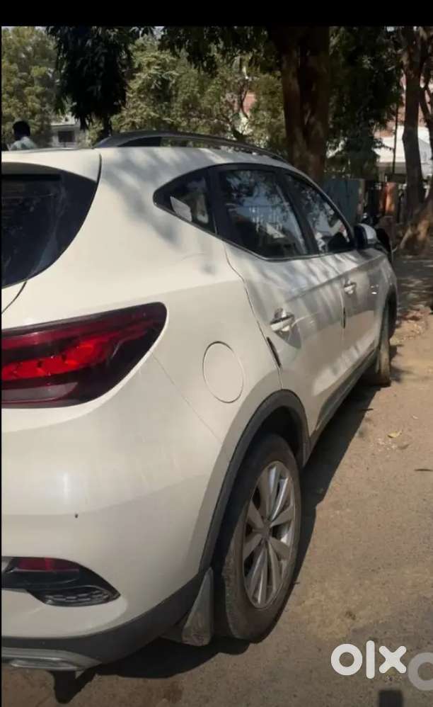 Mg Astor 2023 Petrol 23000 Km Driven