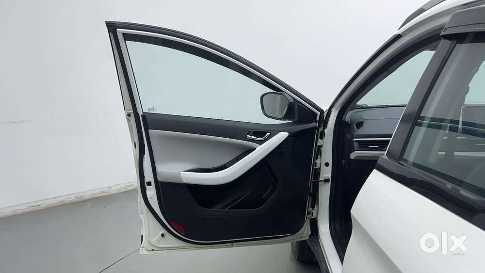 Tata Nexon Creative Plus 1.2 Revotron Petrol 6 Mt, 2023, Petrol