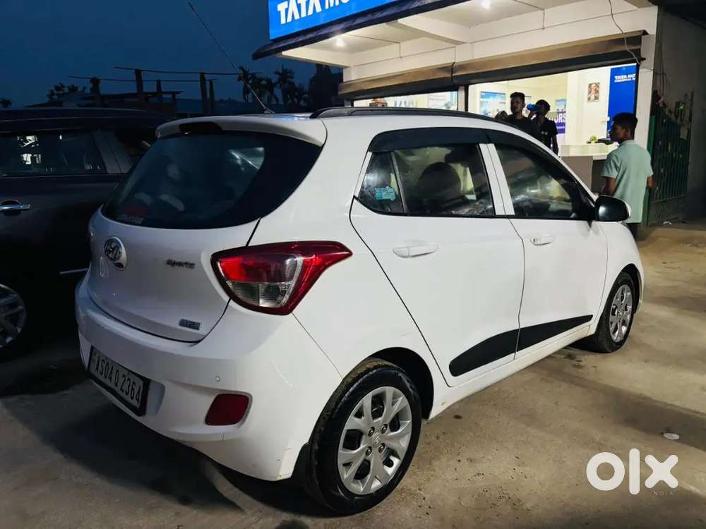 Hyundai I10 2016 Petrol Well Maintained , Just Solabo Lage