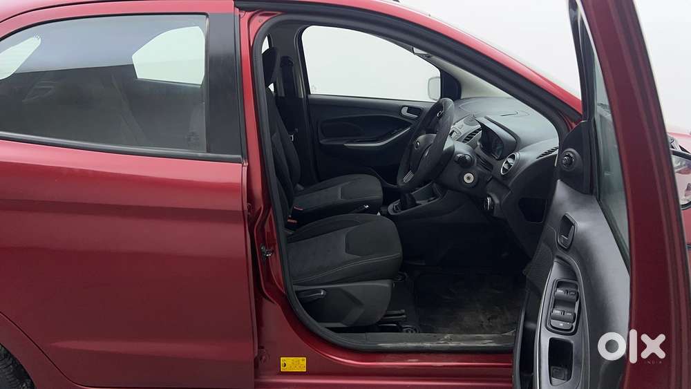 Ford Figo Petrol Titanium, 2017, Petrol