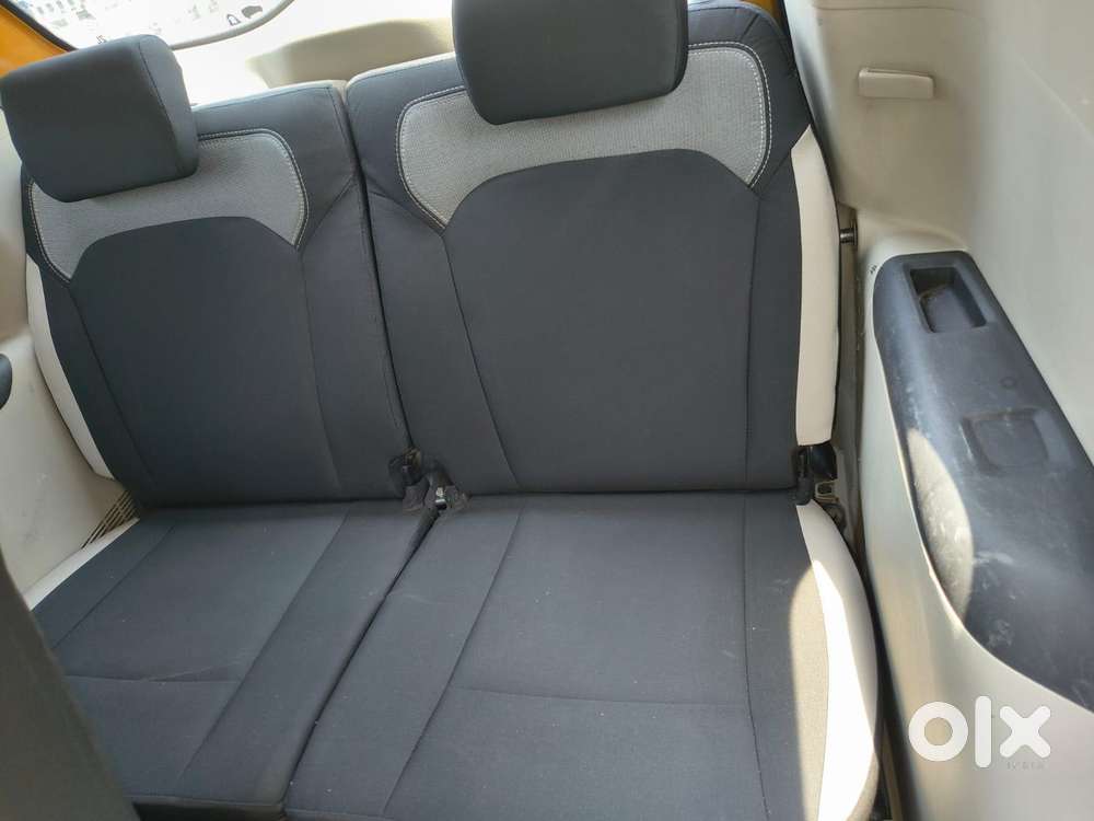 Renault Triber Rxl, 2022, Petrol