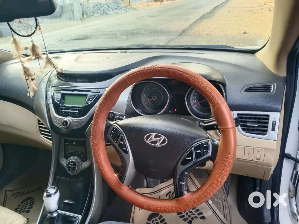 Hyundai New Elantra 2016 Diesel 151000 Km Driven