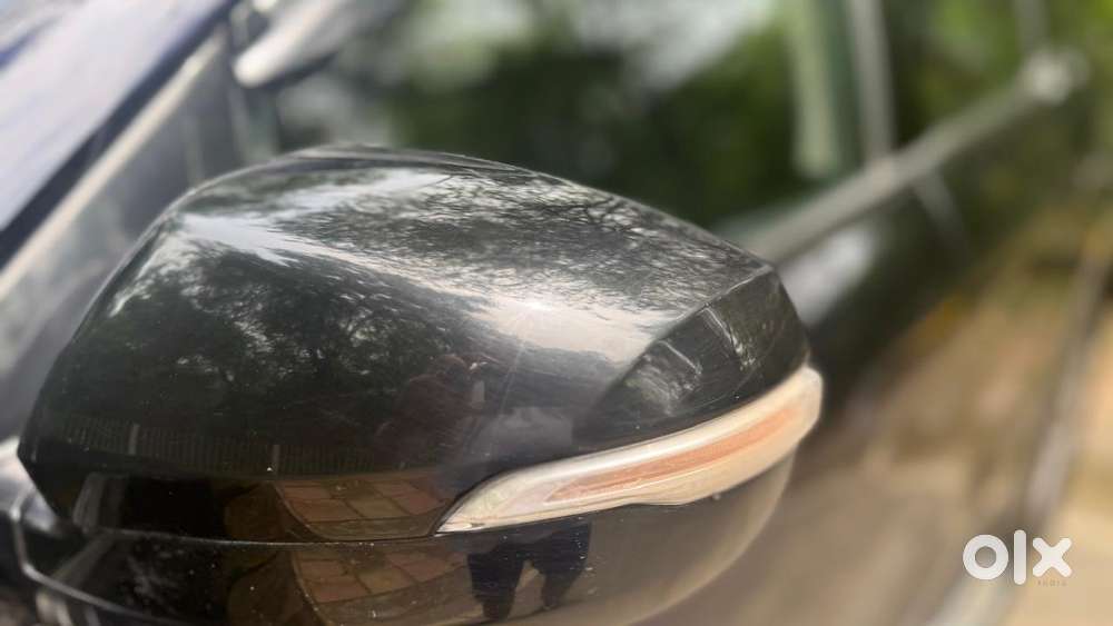 Mahindra Xuv700 2.0 Ax 3 Petrol Mt 5 Str, 2022, Petrol