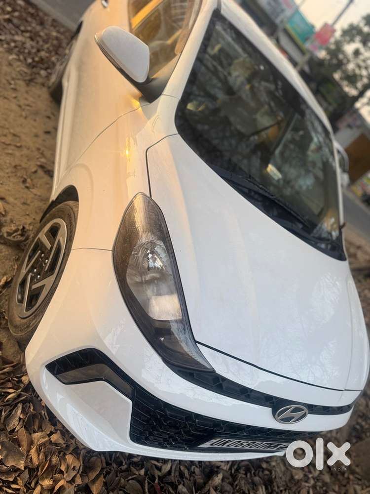 Hyundai Aura 2023 Cng & Hybrids Well Maintained