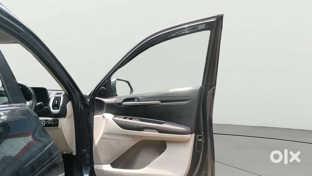 Kia Sonet Htx D, 2023, Petrol
