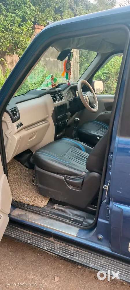 Mahindra Scorpio 2016 Diesel  Manual