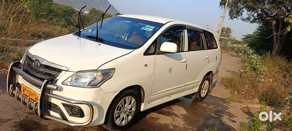 Toyota Innova 2016 Diesel Well Maintained