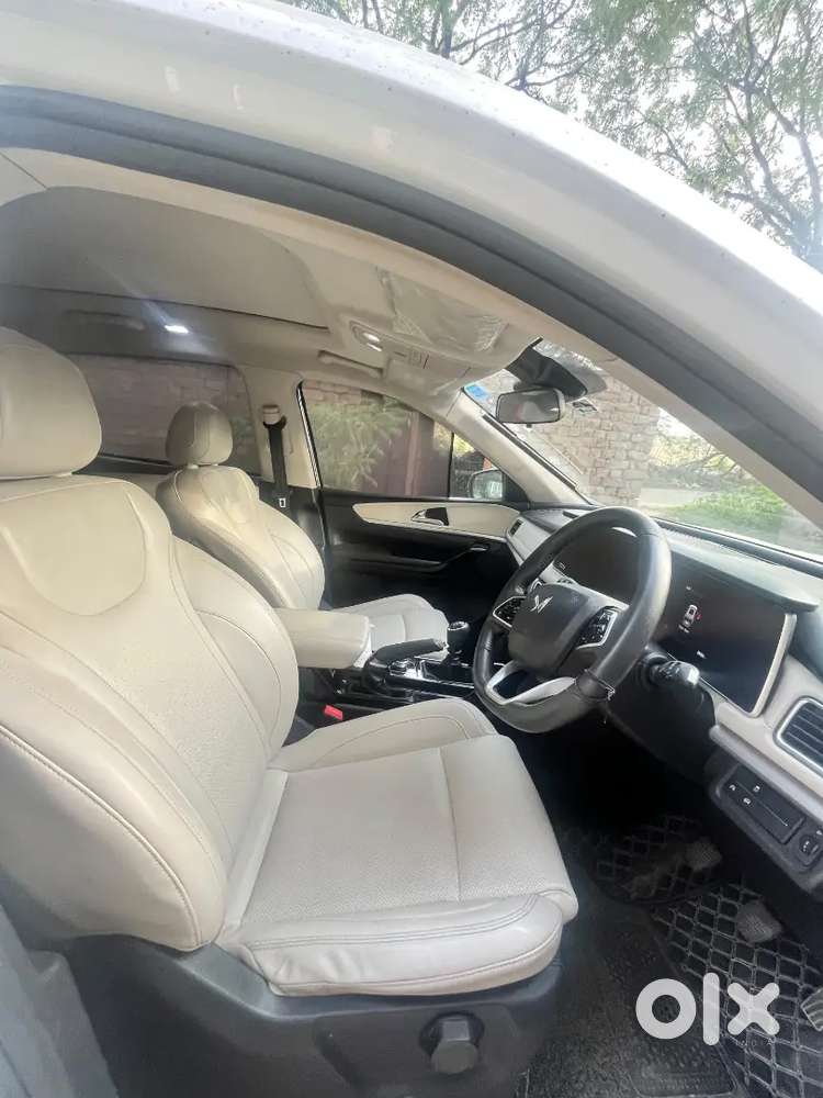 Mahindra Xuv700 2.0 Ax 7 2024