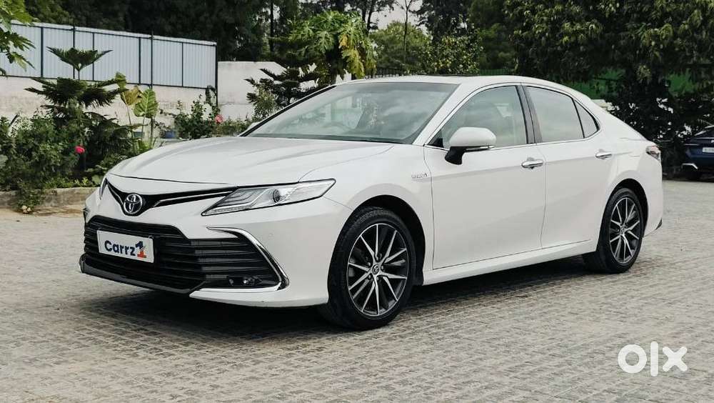Toyota Camry Hybrid, 2024, Petrol