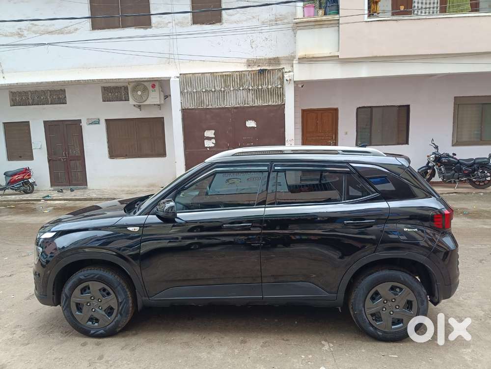 Hyundai Venue 1.2 S Plus, 2024, Petrol