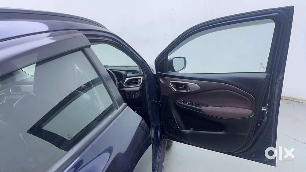 Maruti Suzuki Fronx Delta Plus 1.2l Ags, 2023, Petrol