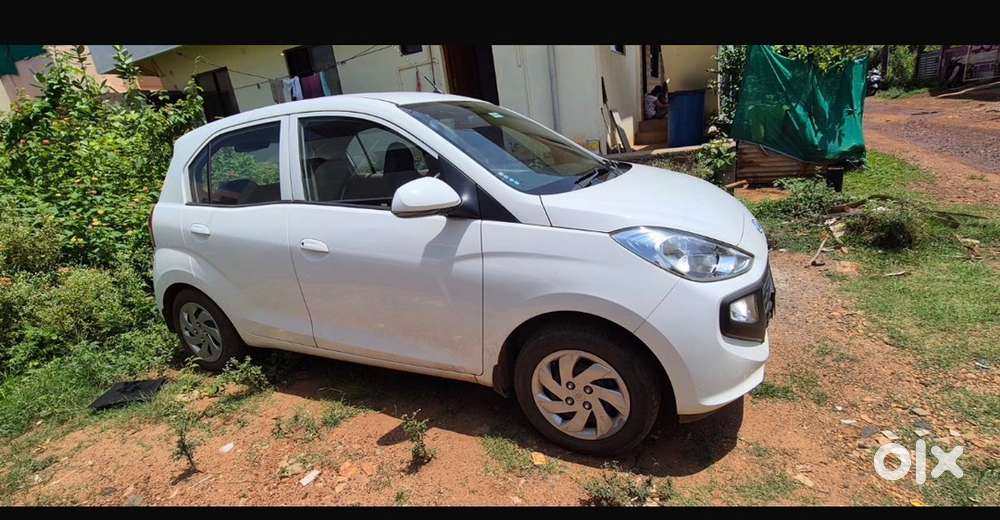 Hyundai Petrol Manual 2022