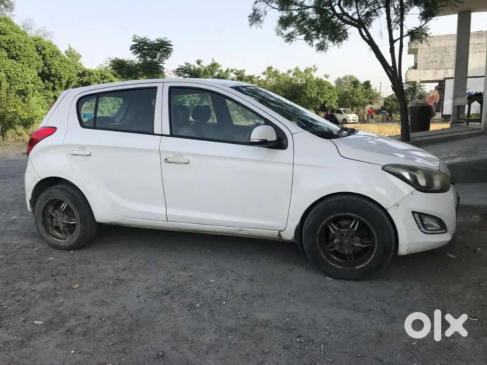 Hyundai I20 2013 Diesel 105000 Km Driven