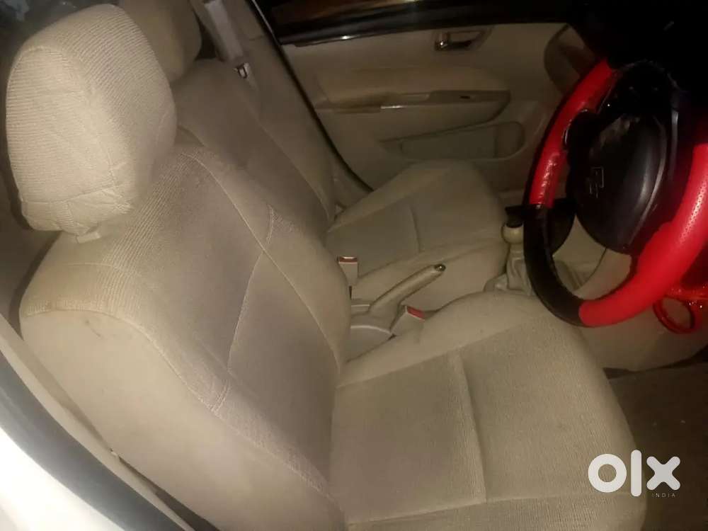 Maruti Suzuki Swift Dzire 2016 Petrol 118702 Km Driven