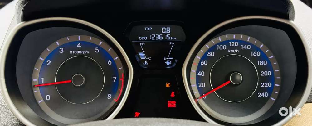 Hyundai Elantra 1.8 Sx Mt, 2014, Petrol