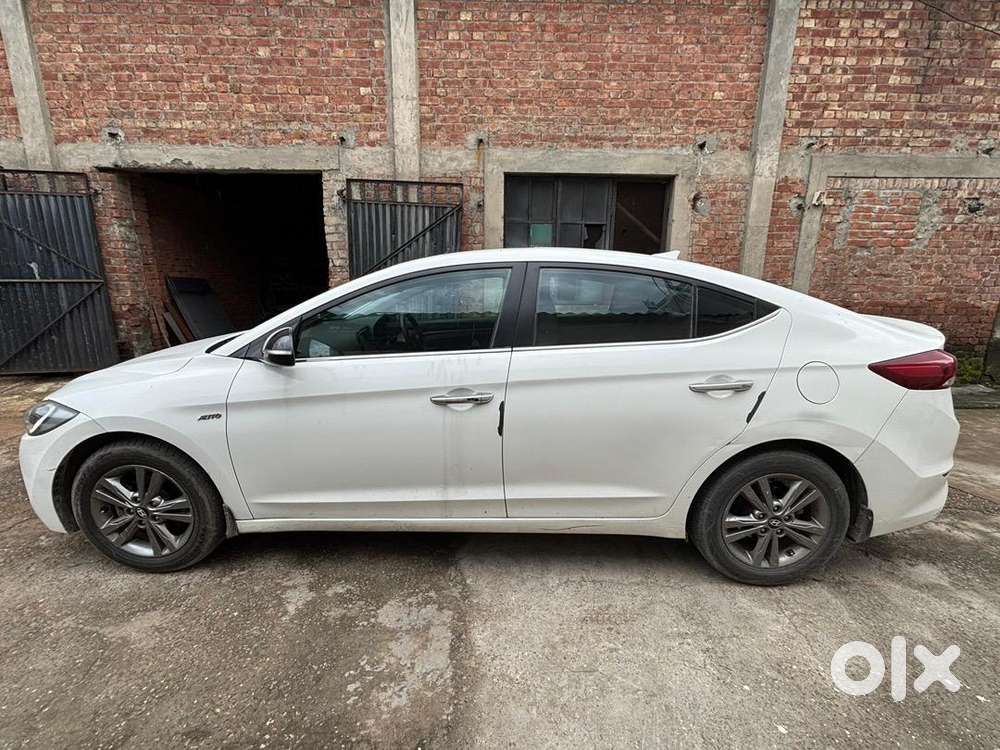 2017 Hyundai Elantra Petrol Automatic Top Variant
