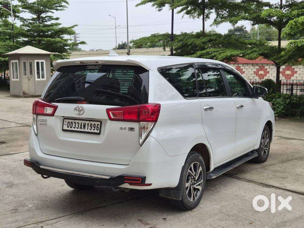 Toyota Innova Crysta 2.4 V, 2024, Diesel