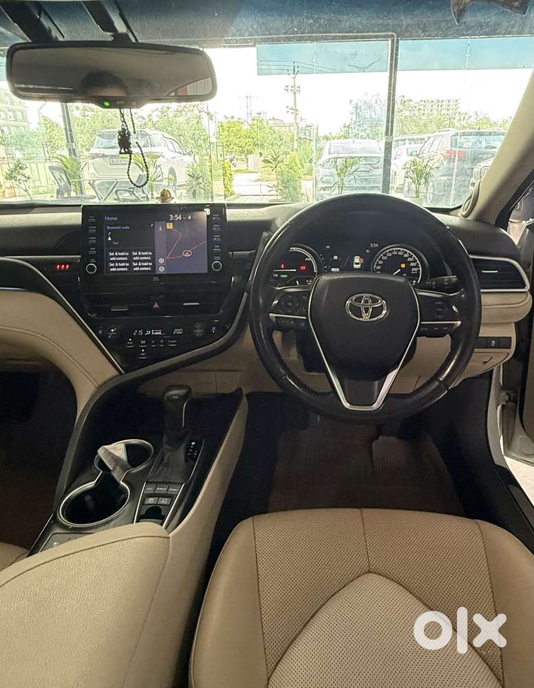 Toyota Camry Hybrid, 2024, Cng & Hybrids