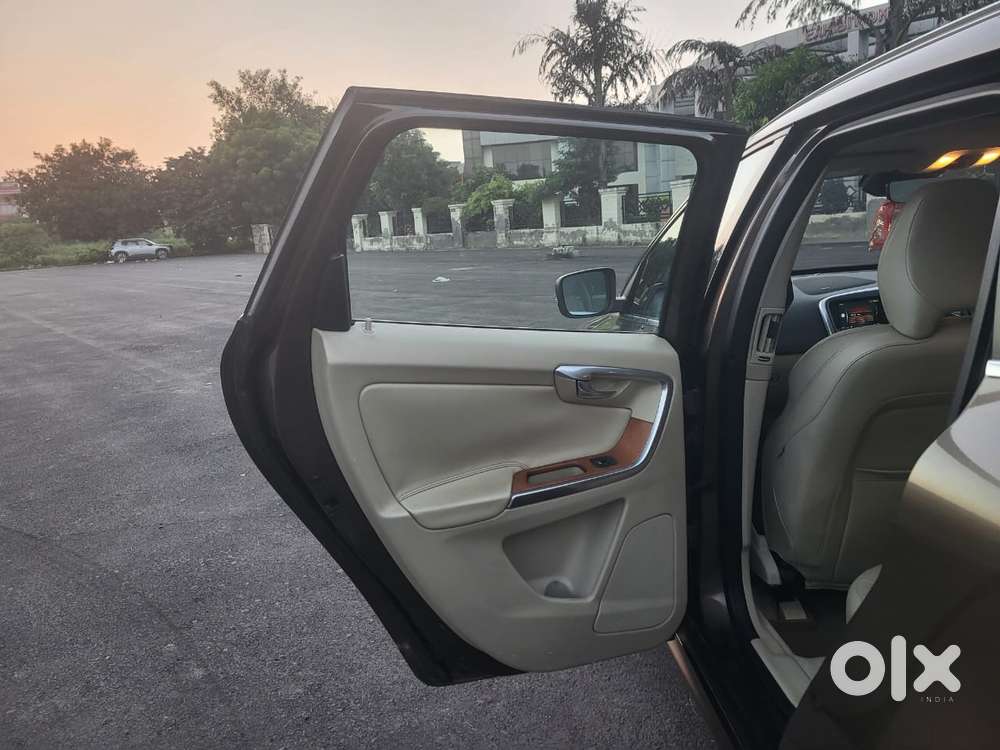 Volvo Xc60 D4 Momentum, 2017, Diesel