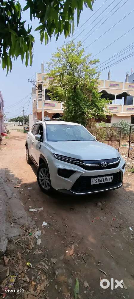 Toyota Urban Cruiser Hyryder 2023 Petrol Well Maintained