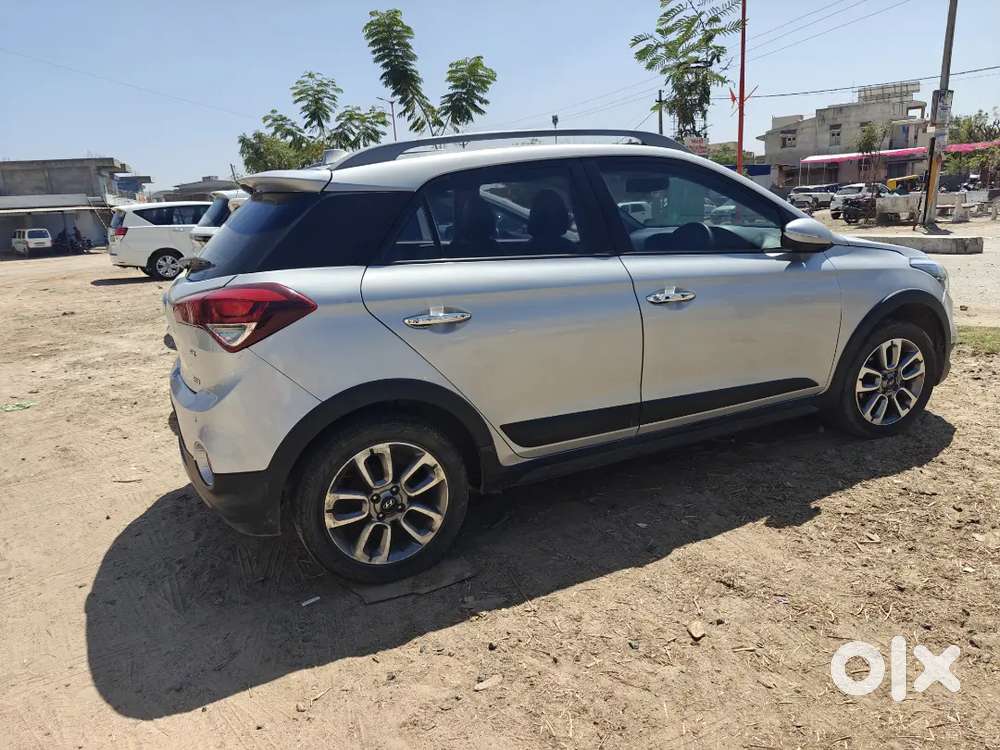Hyundai I20 Active 2015 Diesel 96000 Km Driven Good Condition
