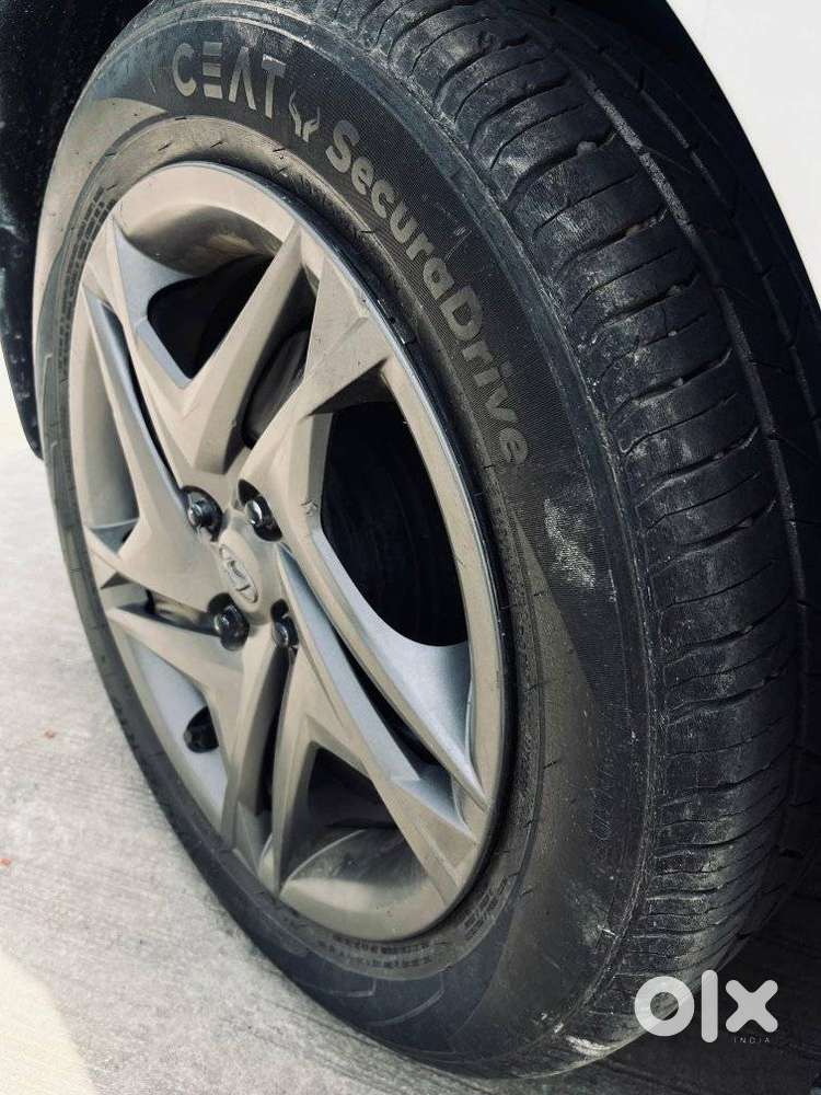 Hyundai I20 Sportz 1.2 Mt Dual Tone, 2021, Petrol