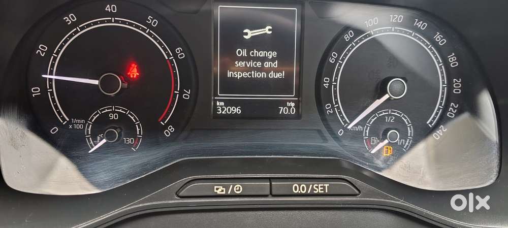 Skoda Kushaq 1.0 Tsi Ambition, 2022, Petrol