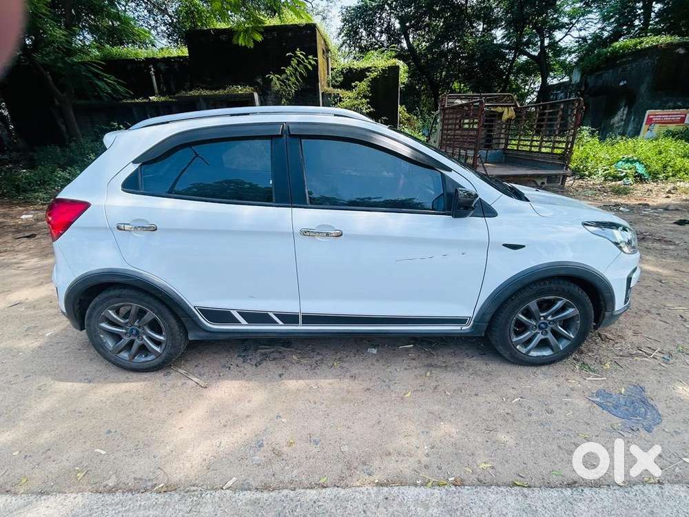Ford Freestyle 2018 Petrol 90000 Km Driven