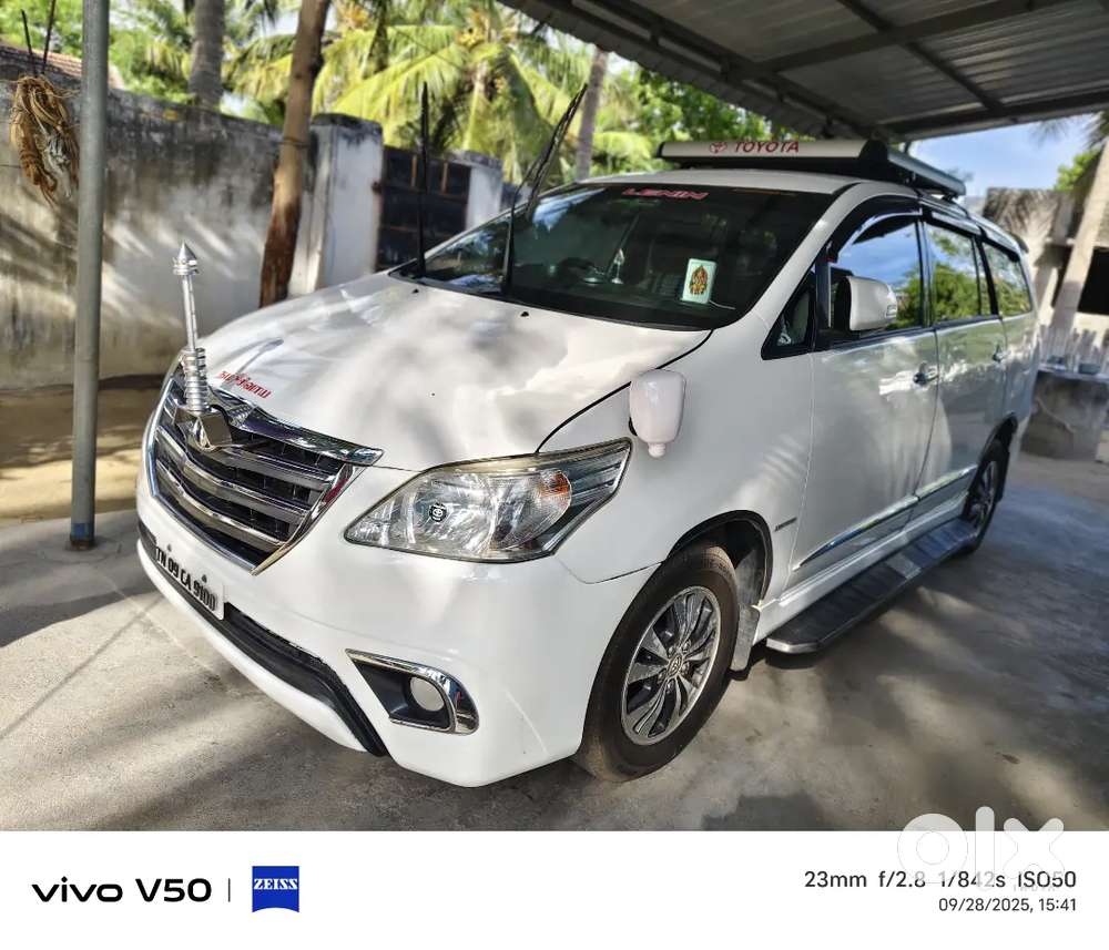 Toyota Innova 2015 Diesel 115000 Km Driven