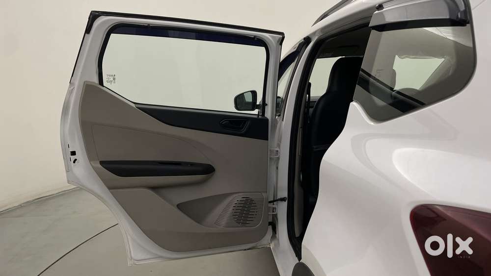 Renault Triber Rxt, 2020, Petrol