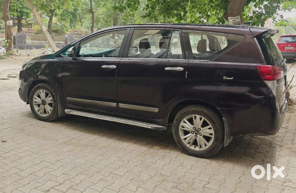 Toyota Innova Crysta 2.8z Automatic, 2017, Diesel