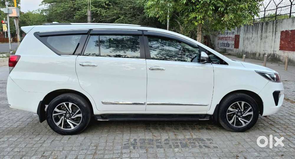 Toyota Innova Crysta 2.8 Gx At 7 Str, 2021, Diesel