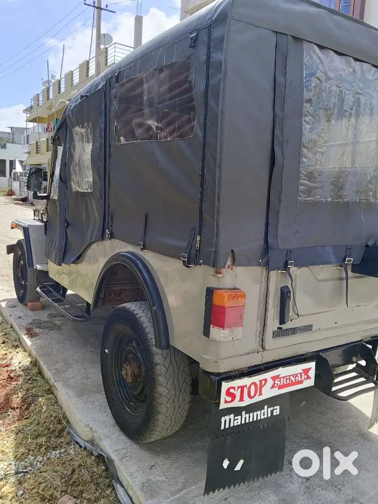 Mahindra Commander Jeep
