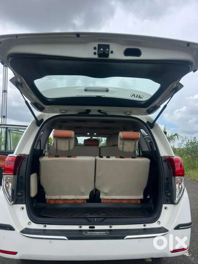 Toyota Innova Crysta 2020