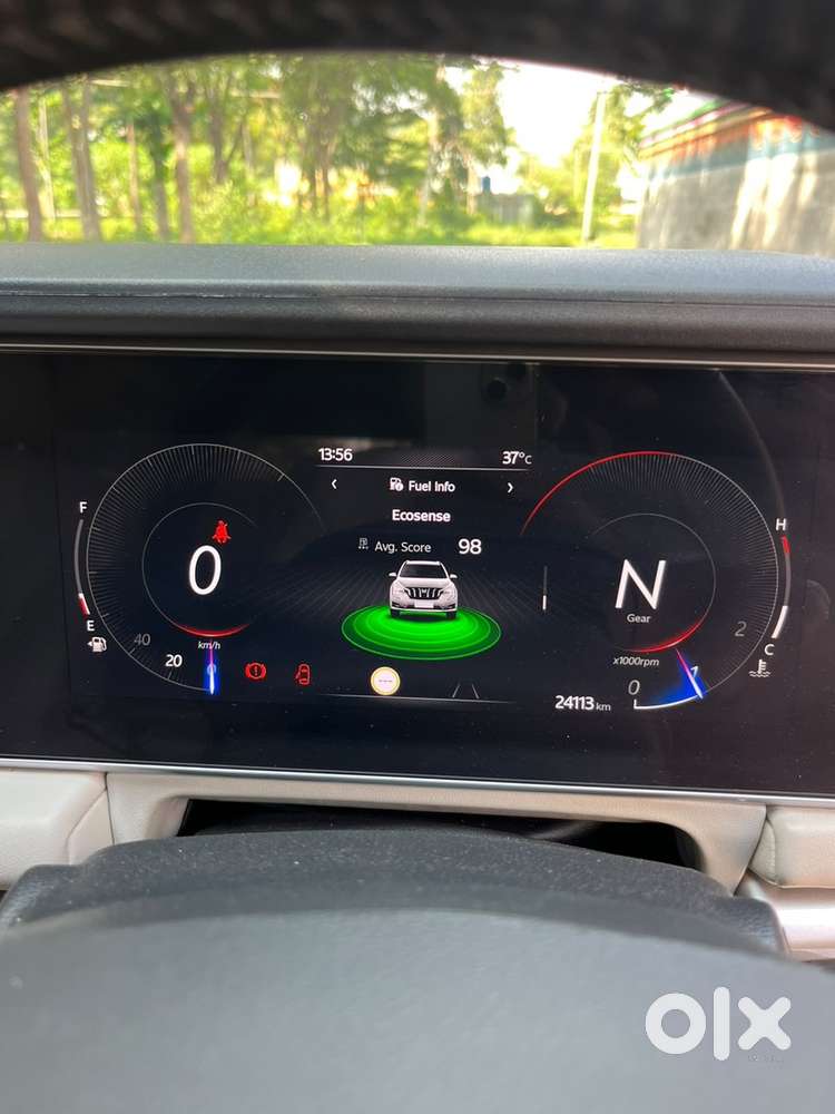 Mahindra Xuv700 2025 Ax7l Top End Diesel