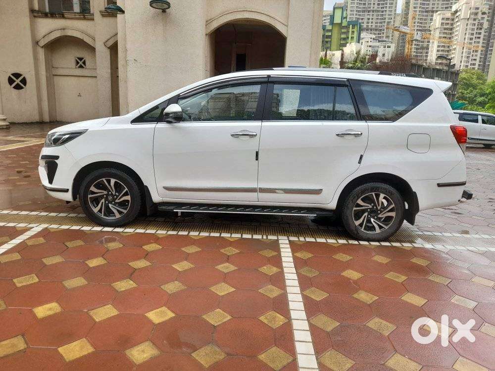 Toyota Innova Crysta 2.4 V 8 Str, 2022, Diesel