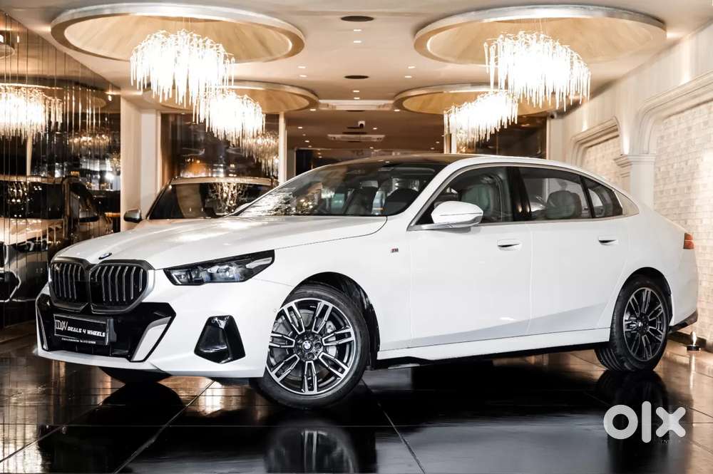 Bmw 5 Series, 2026, Petrol