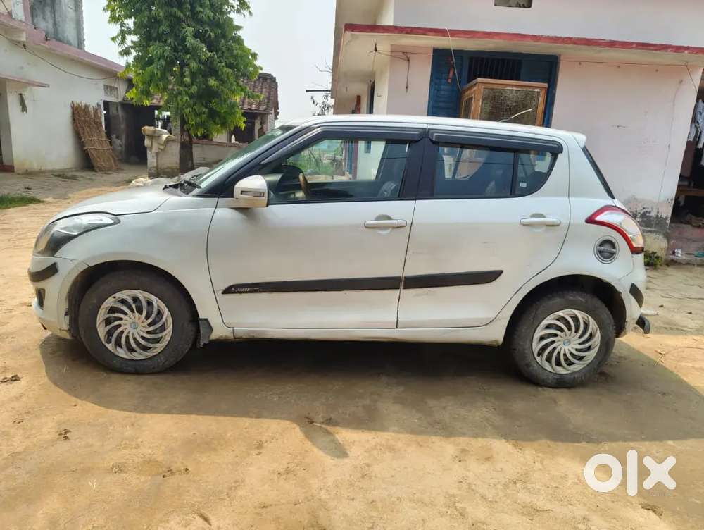 Maruti Suzuki Swift 2013 Diesel 132000 Km Driven