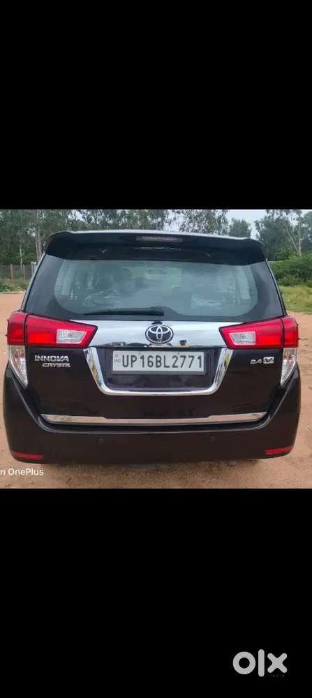 Toyota Innova Crysta 2017 Diesel Well Maintained