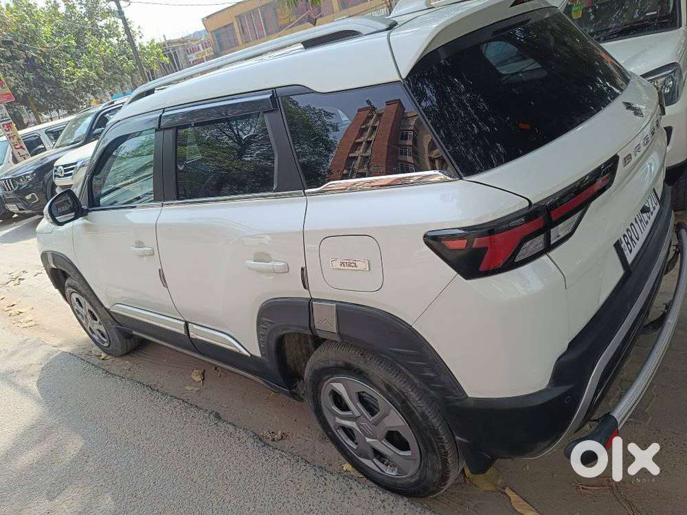 Maruti Suzuki Brezza 1.5 Vxi At Smart Hybrid, 2023, Petrol