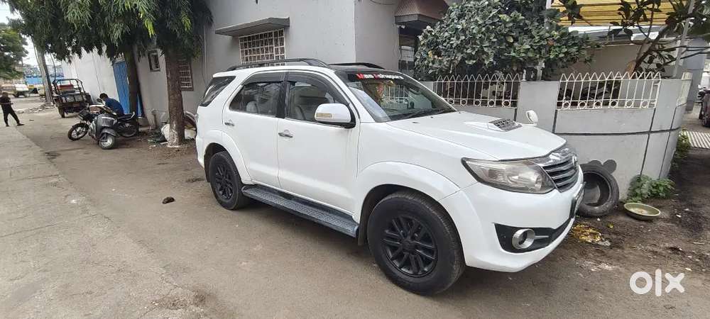 Toyota Fortuner 2012 Diesel Manual
